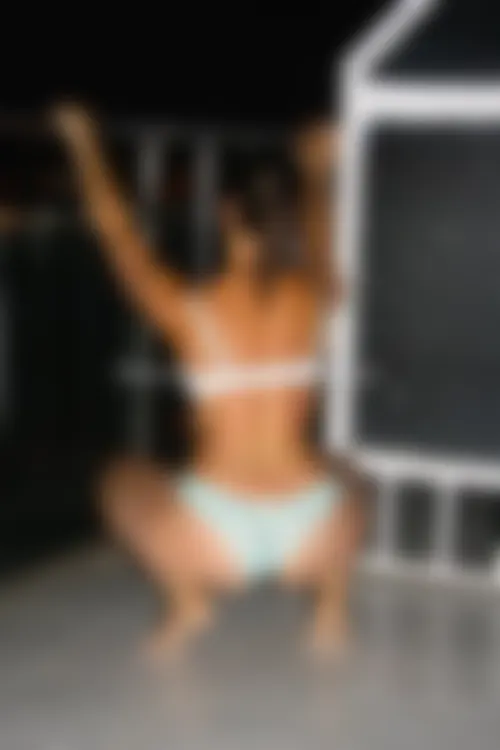Femme célibataire désireuse de rejoindre un couple lyonnais
