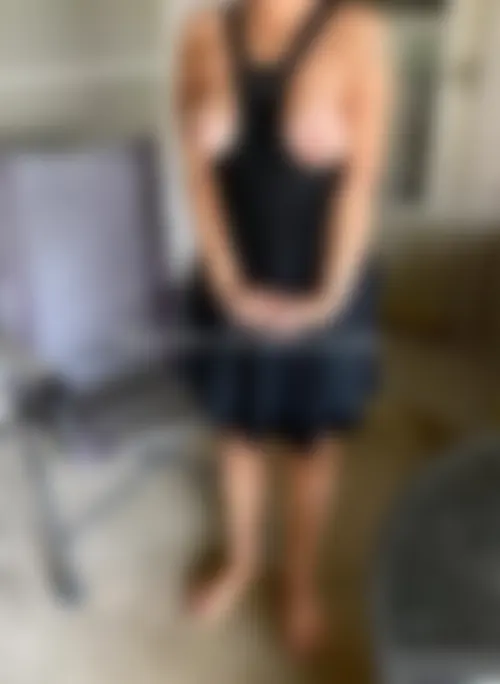 Femme mature aux gros seins offerte à Dunkerque pour sexe candauliste