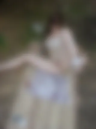 Baise candauliste avec une jeune brune naturiste de Bruges