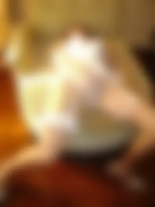 Femme sexy de Paris offerte pour un plan candauliste discret